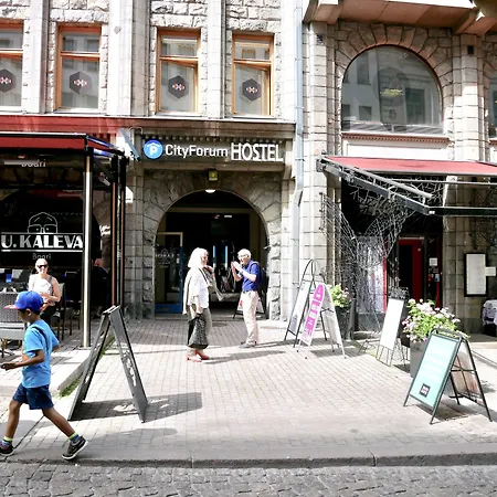 بيت شباب The Yard